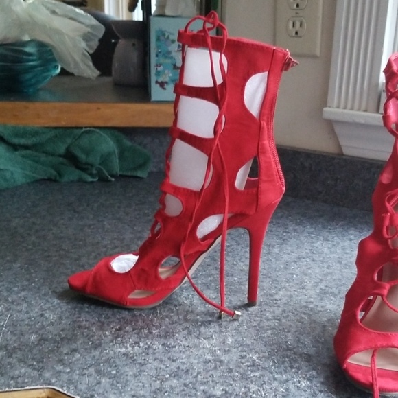 Stiletto high heels - Picture 3 of 3